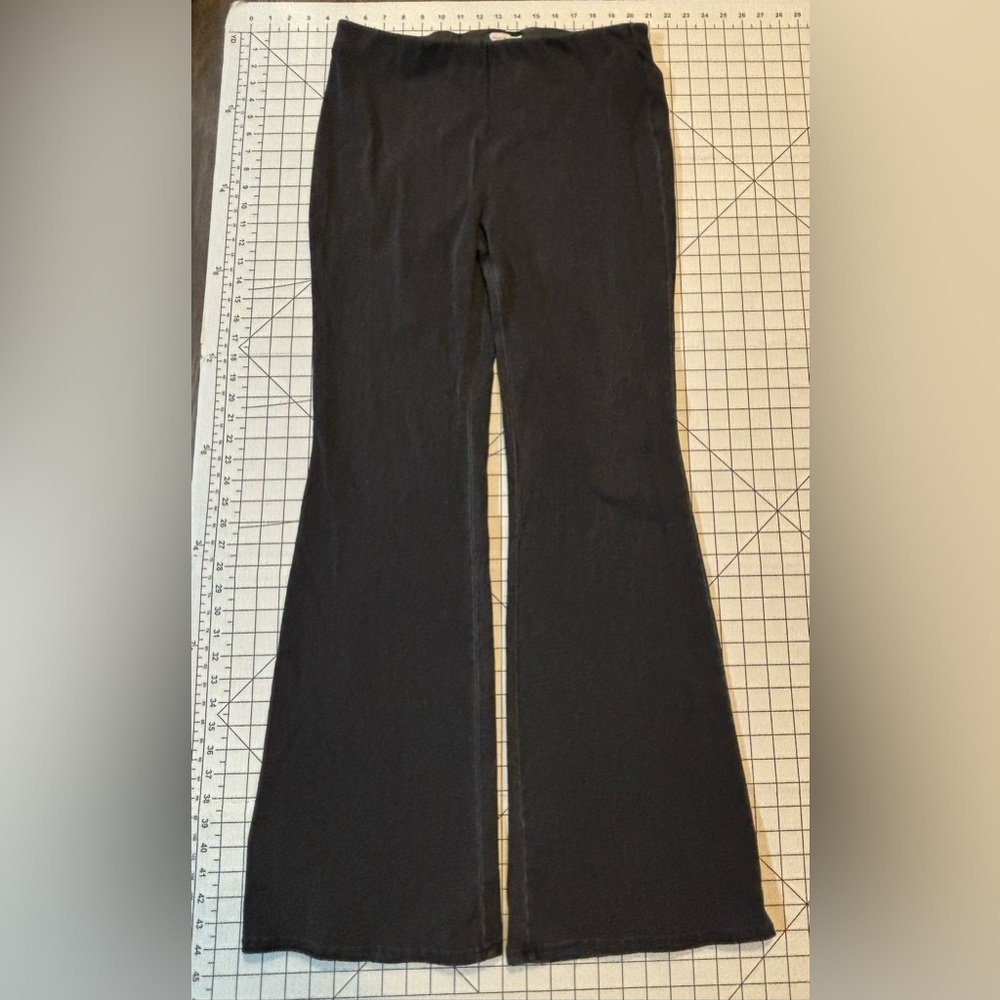 Good American Women’s Size 16 Washed Black Pull On Flare Pants